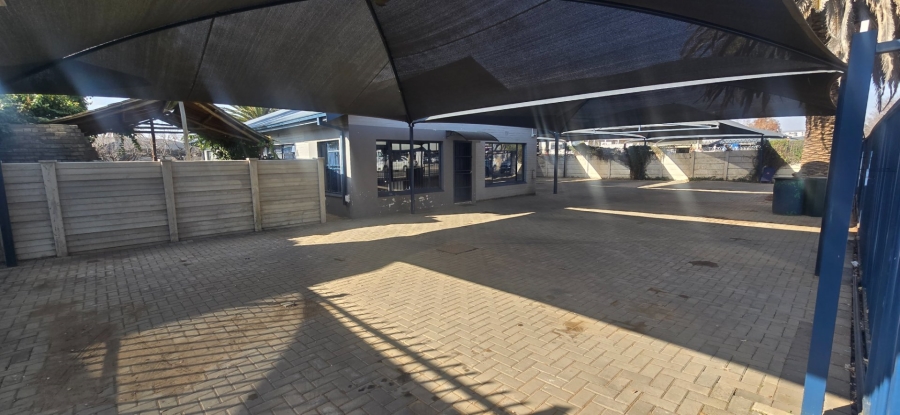 4 Bedroom Property for Sale in Oranjesig Free State